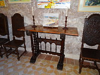 Chateau de Mauriac (23), Table en marbre
